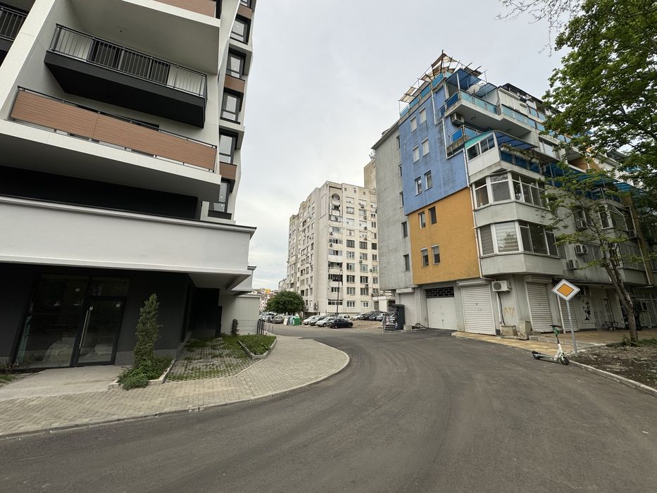 Дава се под наем Гараж / Паркомясто в с. Кабиле, Област Ямбол - 16 кв.м за 71.4 € - Снимка #4