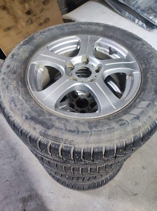 Диски с шинами зимние Камри