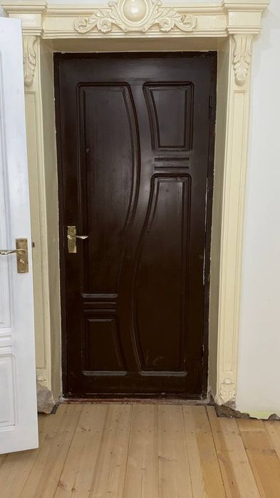 Чистий агаш капылар бар 500,000 келсп беремз