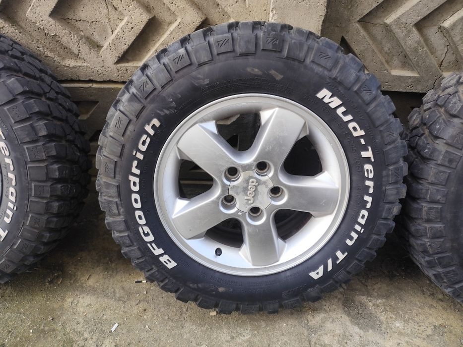Roti jeep complete bf goodrich 245 70 r17