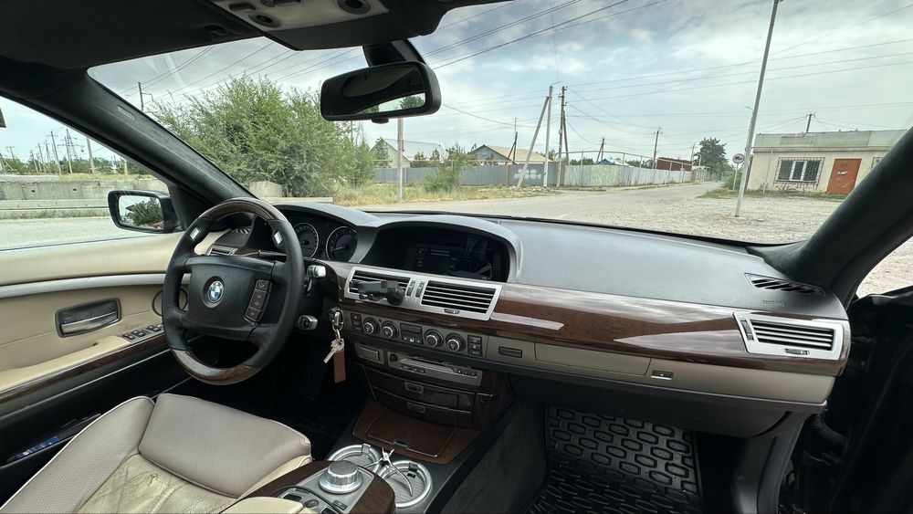 Продам  BMW 750Li 4.8
