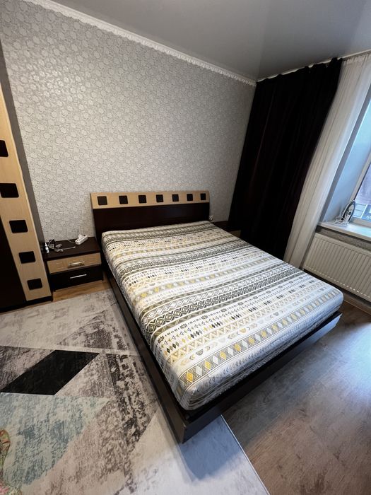 Продам спальный гарнитур