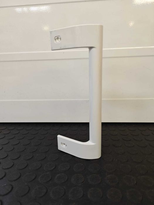 Maner frigider , combina frigorifica Beko Arctic , alb 21.5 cm intre gauri /C158