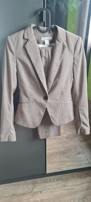 костюм H&M размер 32