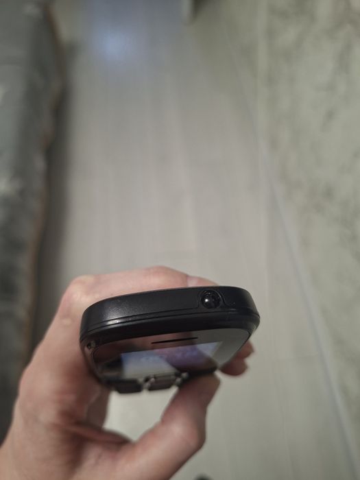 Телефон кнопочный