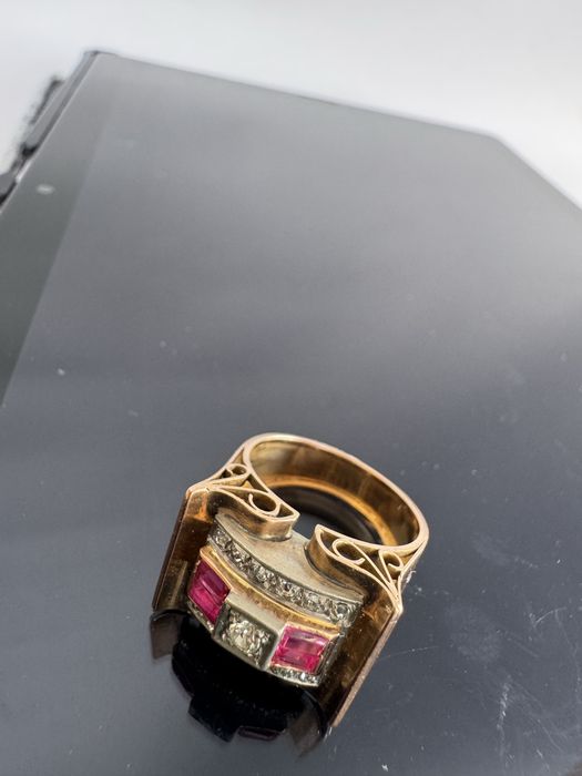Inel din aur 18 k, rubine si diamante