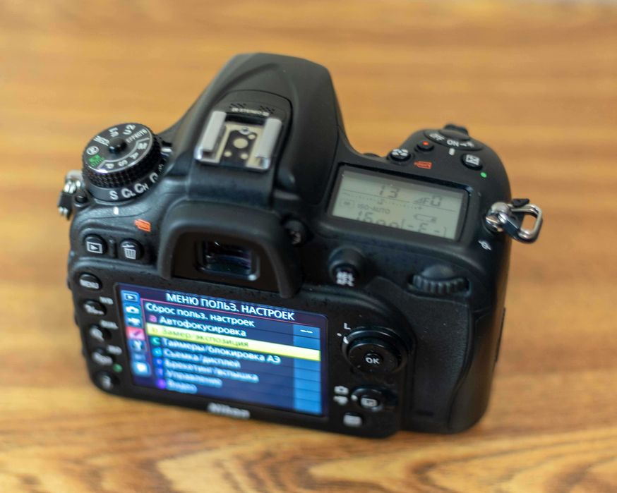 Nikon d7200. Настрел 4 543. Под ремонт/донор.