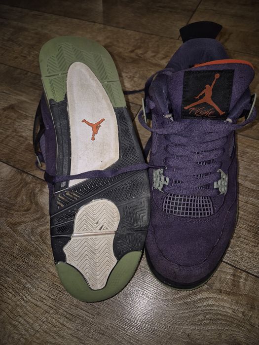 Jordan 4 retro Travis scott