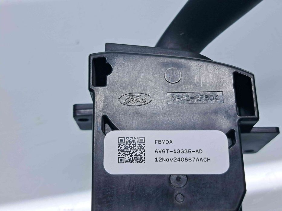 Maneta semnalizare  Ford Focus 3 [Fabr 2010-2018] AV6T13335AD
