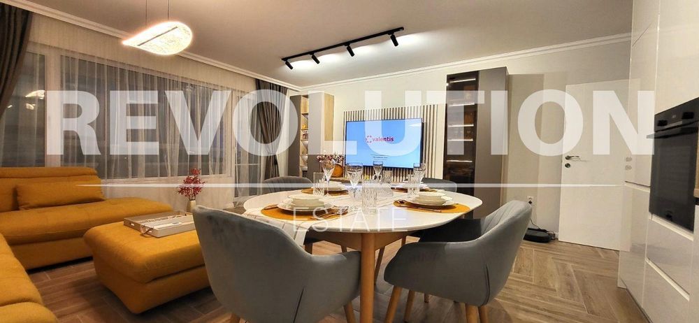 Тристаен апартамент в района на Левски!