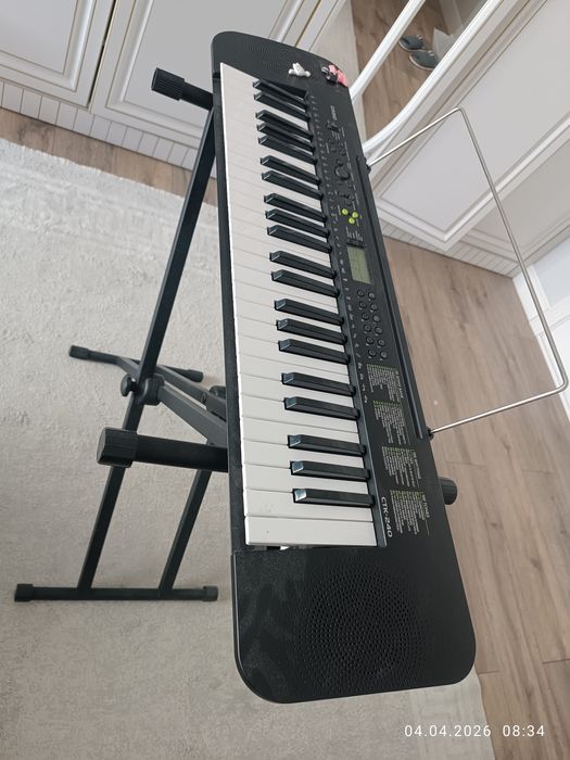 Продам синтезатор CASIO CTK-240