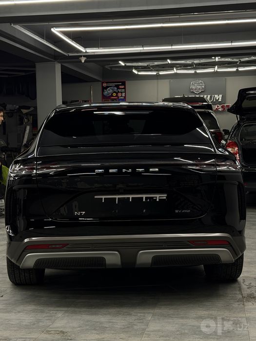 Denza N7 3.9 sek AWD pnevmatik