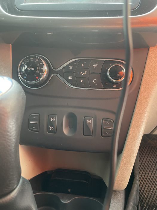 продам рено логан 2018 год