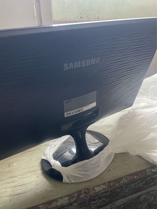 Продам 2 монитора