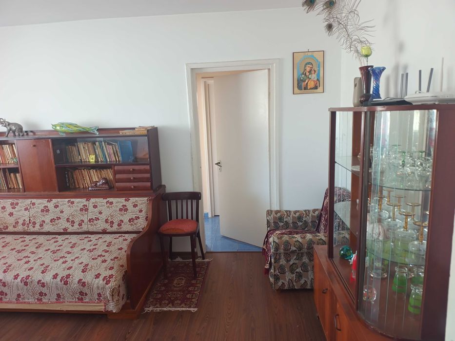 Apartament cu 3 camere