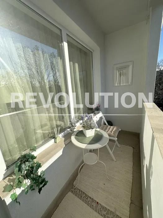 Дава се под наем Двустаен апартамент в Варна, Чайка - 65 кв.м за 600 € - Снимка #5