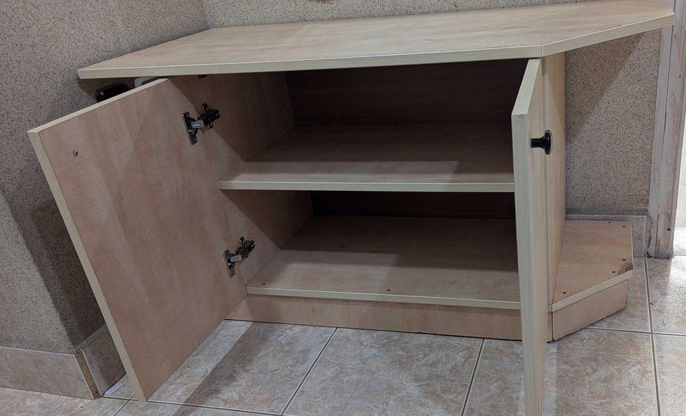 Шкаф / скрин за антре