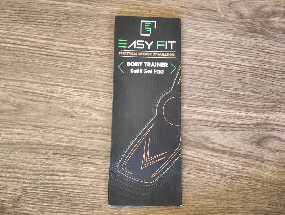 Aparat de masaj Electrostimulare Musculara si Tonifiere EMS , NOU