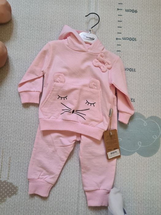 Продам комплект для девочек