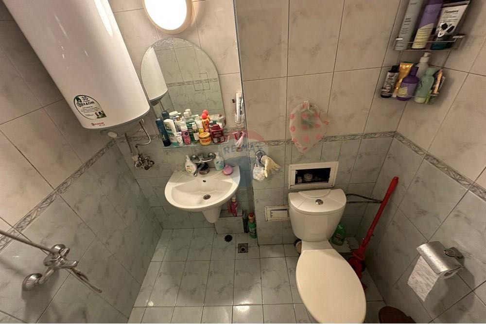 Двустаен апартамент с отделна кухня