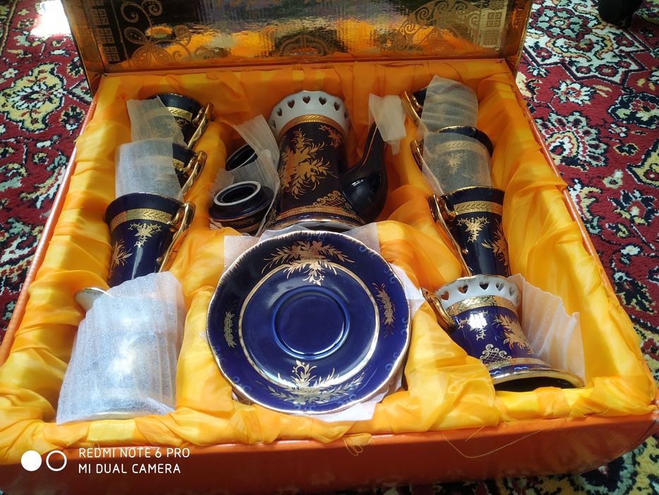 Продается столовый сервиз