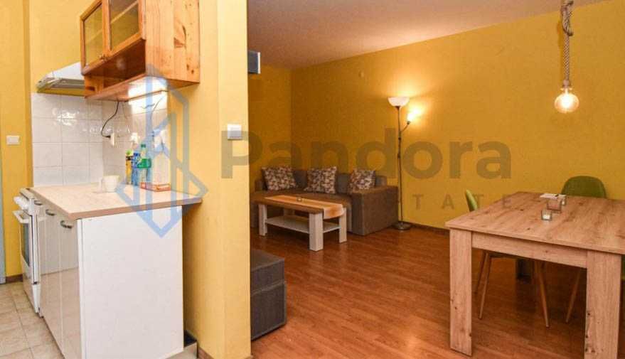 Двустаен апартамент под наем в кв. Бели брези