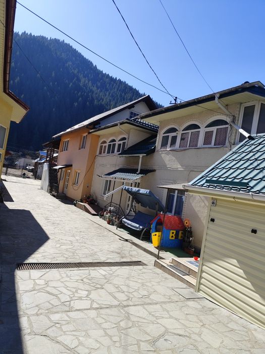 2 case de vânzare Lunca,com Borca