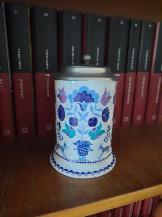 Halba de bere din ceramica