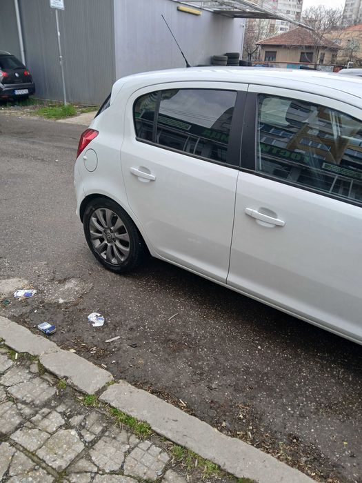 Опел Корса 1000к. 2010г.