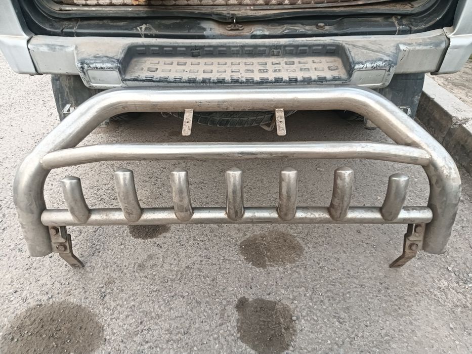 Продам кенгурятник на тоета