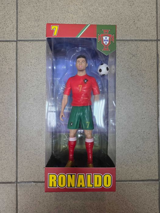 Фенски Фигурки Роналдо, Меси, Ямал, Неймар, Мбапе 22см в Кутия