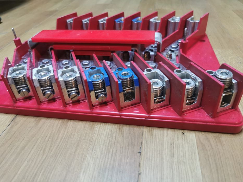 Întrerupător-usol automat ABB clema distribuție