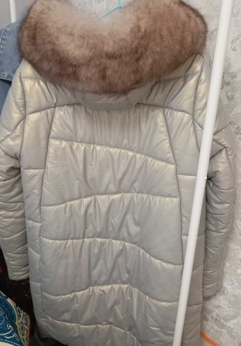 Продам зимнию куртку!