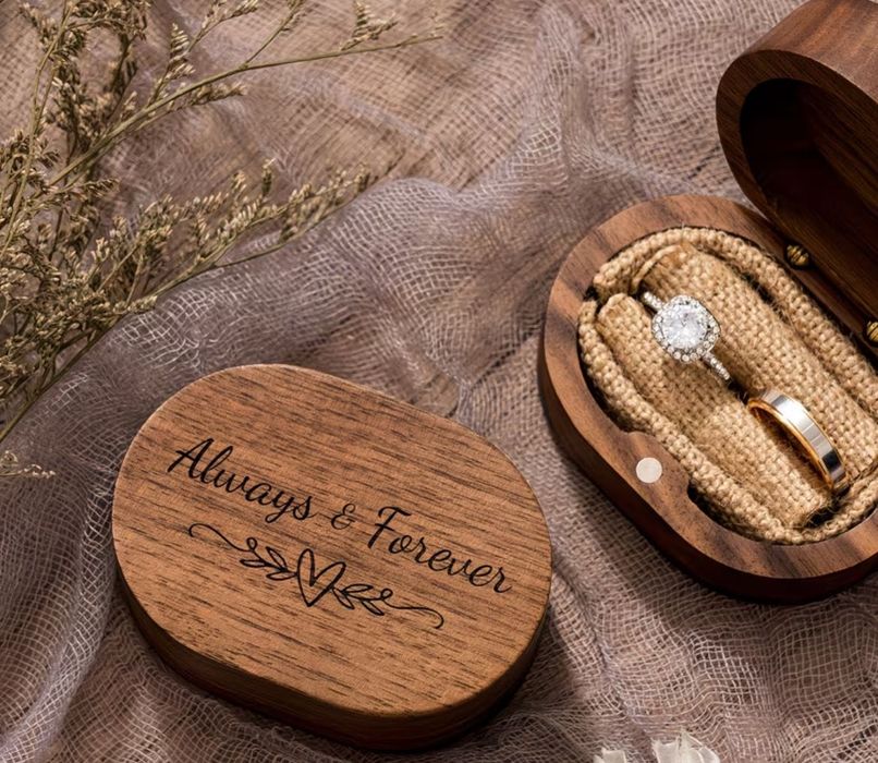 Cutii bijuterii personalizate