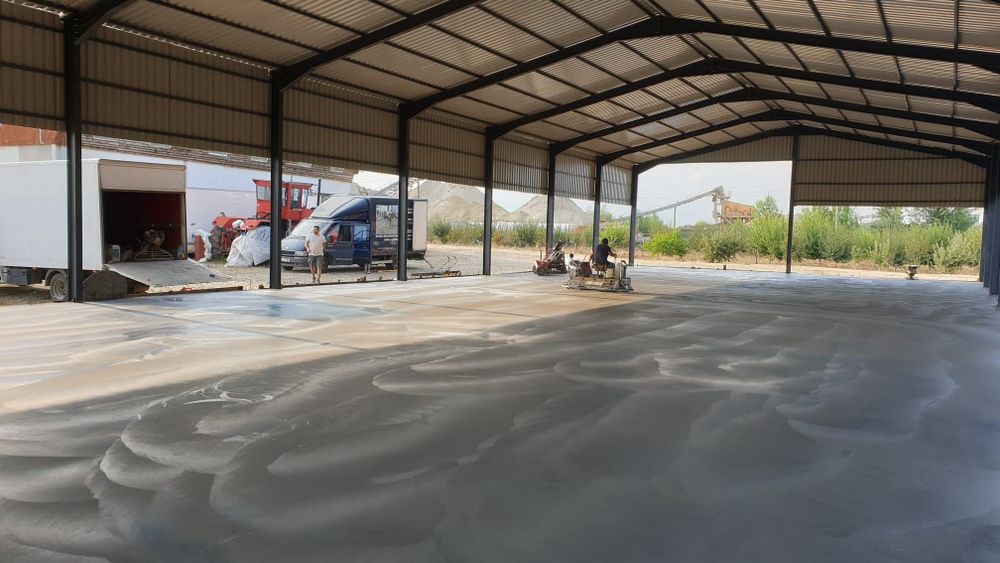 Turnare Șapă - Industrial din Beton cu Elicopter si Cuart, Pardoseli