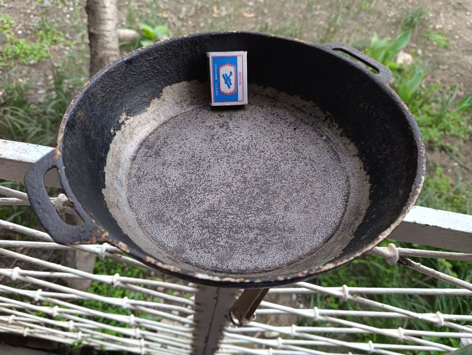 Продаëтся сковородка