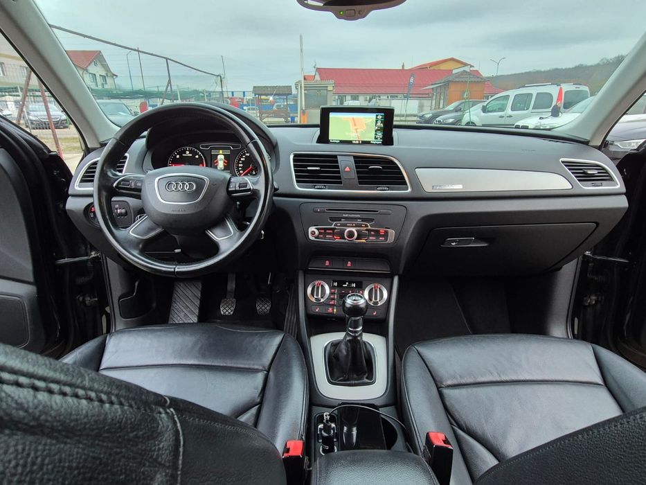 Audi Q3 S-line 2014/2015 2.0 TDI
