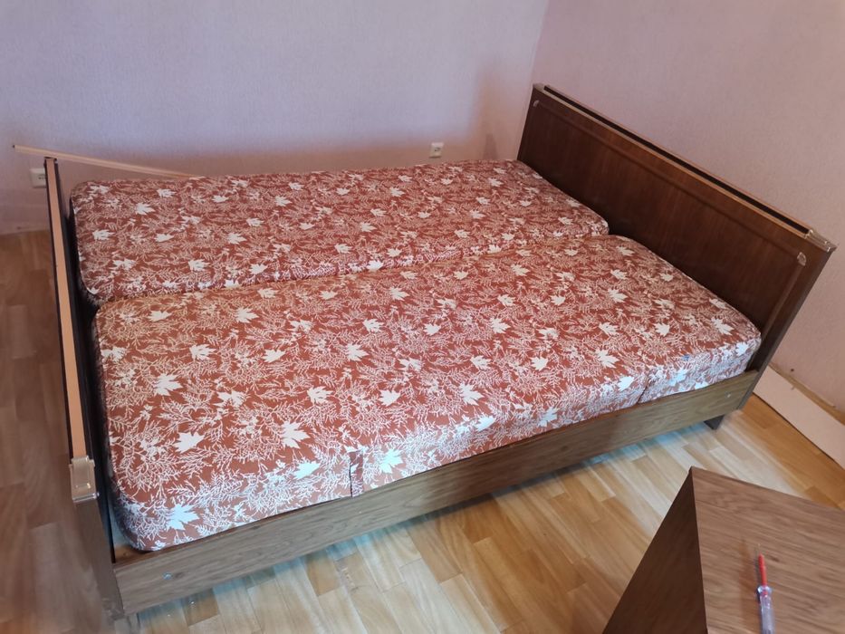 Спальный гарнитур