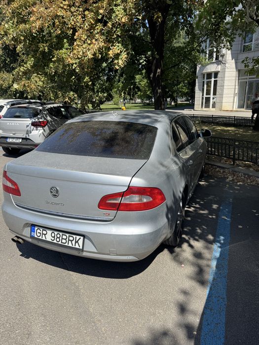 SKODA Superb 2010 — imagine 4