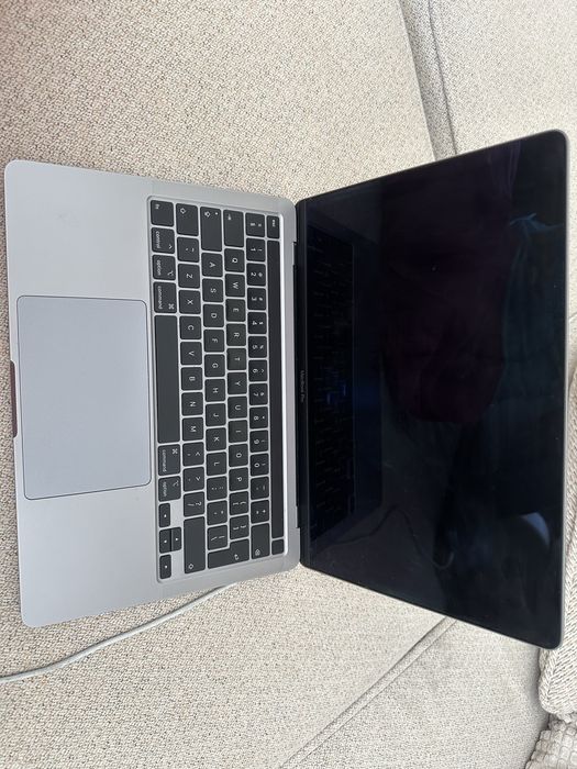 MacBook Pro 13” (2020) с touch bar