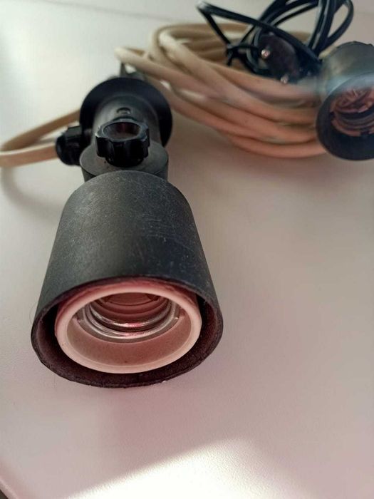 Патрон подвесной на крепком проводе