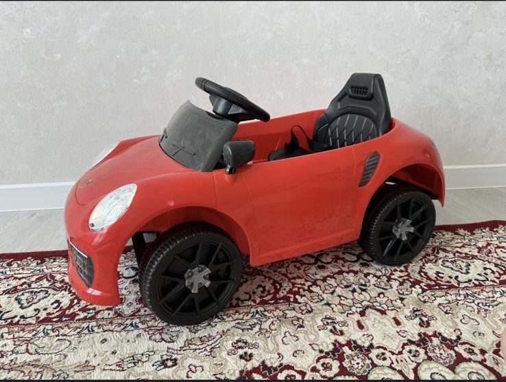 Машина с пульт управлением