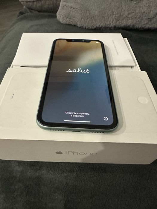 Iphone 11 culoare verde