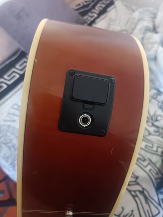 Гитара акустическая