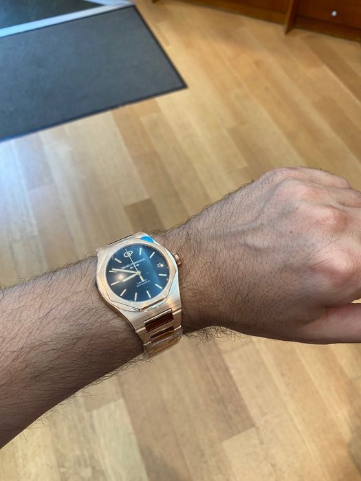 Girard Perregaux Laureato aur roz