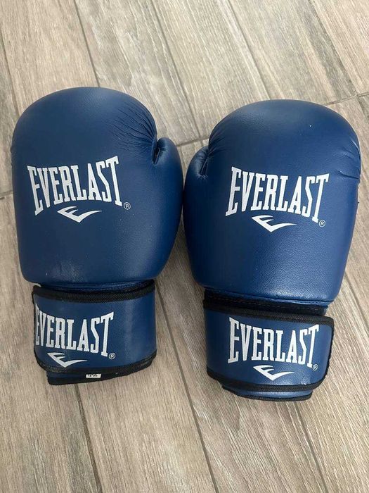 Шлем с Перчаткой Everlast