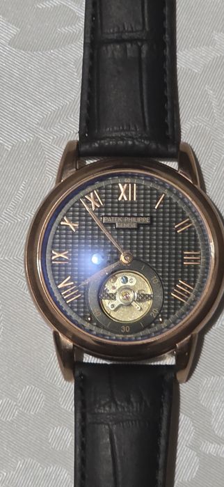 PATEK PHILIPPE-Мъжки Часовник.