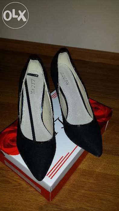 Super ofera ! Pantofi stilletto negri 50 lei