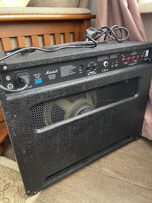 Комбоусилитель для электрогитары Marshall DSL40CR-E