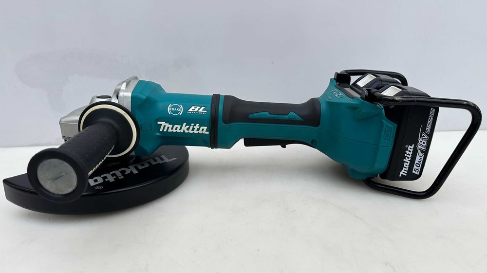 Makita DGA900 - Безчетков голям ъглошлайф 230мм 4x5.0Ah като нов!
